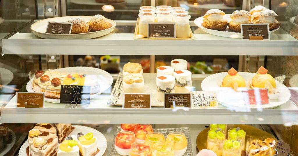 洋菓子のショーケース